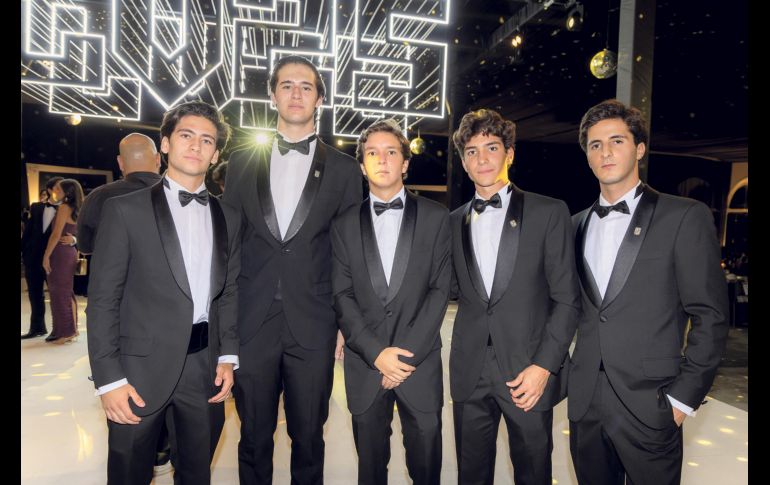 Alejandro Orea, Pedro Moreno, Álvaro González, Bruno Palme y Héctor Muñoz, alumnos de la generación 2025 de Liceo del Valle. GENTE BIEN JALISCO / J. Soltero