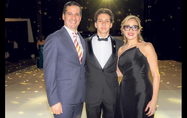 Rodrigo Cadena, Andrés Cadena y Mayela Carreño. GENTE BIEN JALISCO / J. Soltero