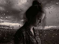 Si los síntomas del TAE se agravan o se extienden por muchos días, es importante buscar ayuda profesional. ESPECIAL / CANVA