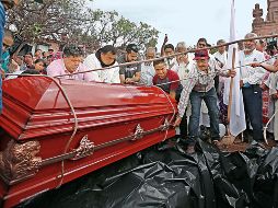 Las líneas de emergencia recibieron notificaciones de detonaciones de armas de fuego frente a la escuela preparatoria. FOTO: SUN/ARCHIVO.
