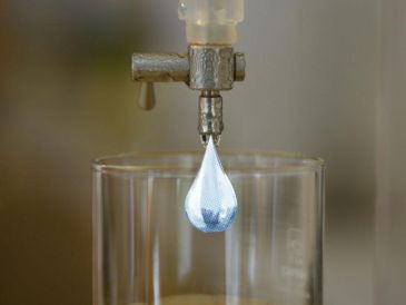 La Dirección General de Estudios sobre Consumo (DGEC) de la Procuraduría Federal del Consumidor (Profeco), analizó diferentes servicios de agua potable. UNSPLASH / W. COOK