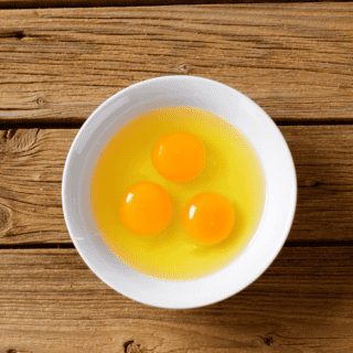 ¿Es verdad que la yema de huevo es mala para el hígado graso?