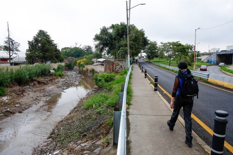 Arroyo El Seco, a la altura de la avenida López Mateos, tras iniciar el temporal de lluvias en la ZMG. EL INFORMADOR / H. Figueroa