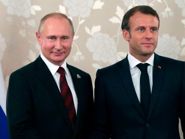 Los presidentes de Rusia, Vladímir Putin, y Francia, Emmanuel Macron. AP / ARCHIVO