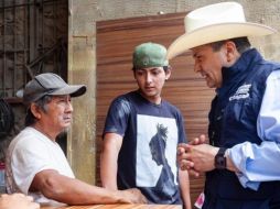 Durante la implementación del programa “Un Día Contigo” cada director tomó nota de las peticiones con el objetivo de darles seguimiento a las mismas. CORTESÍA.