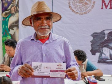 Las y los adultos mayores recibirán un apoyo de 6 mil 200 pesos. CORTESÍA/X/ Ariadna Montiel Reyes. 