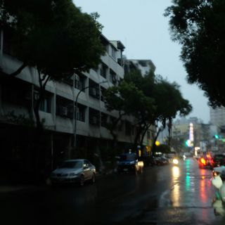 La lluvia se DEBILITA en Guadalajara esta tarde