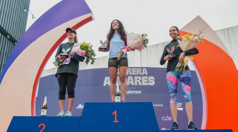 Tatiana Toro, Nancy Plascencia y Martha Aceves, ganadoras 10K femenil en la segunda edición de la carrera Andares. GENTE BIEN JALISCO / Cortesía Andares