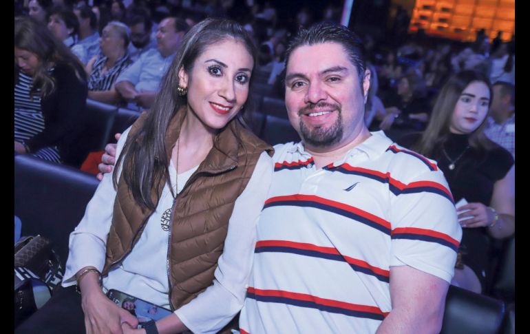 Mónica Hernández y Carlos Martínez. GENTE BIEN JALISCO / C. Jimeno