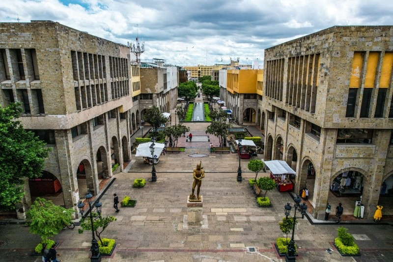 El objetivo de las obras de rehabilitación es hacer frente a daños que han tenido las plazas y puntos del primer cuadro de la ciudad. EL INFORMADOR / A. Navarro