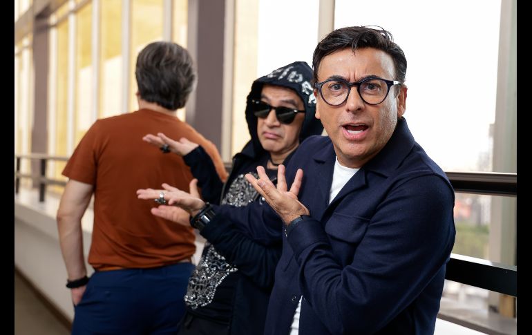 Adal Ramones y los hermanos Germán y Freddy Ortega compartieron la felicidad que les genera traer a Guadalajara una puesta en escena tan grande. EL INFORMADOR/ H. Figueroa