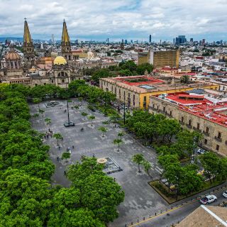 Este es el salario que deberías ganar en Guadalajara para vivir bien, según la IA