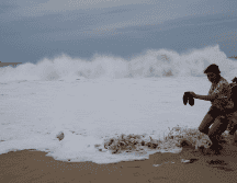 El SMN reiteró que todo está siendo despertado por la onda tropical número 8 —que en su avance hacia el oeste sobre el sur del litoral del Pacífico, podría ser absorbida por una zona de baja presión con probabilidad para desarrollo ciclónico localizada frente a costas del Pacífico central. EFE / ARCHIVO