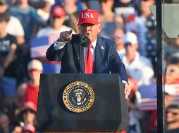 El presidente enviará las misivas con las tasas arancelarias deseadas a una decena de países por día. EFE/C. Lassing