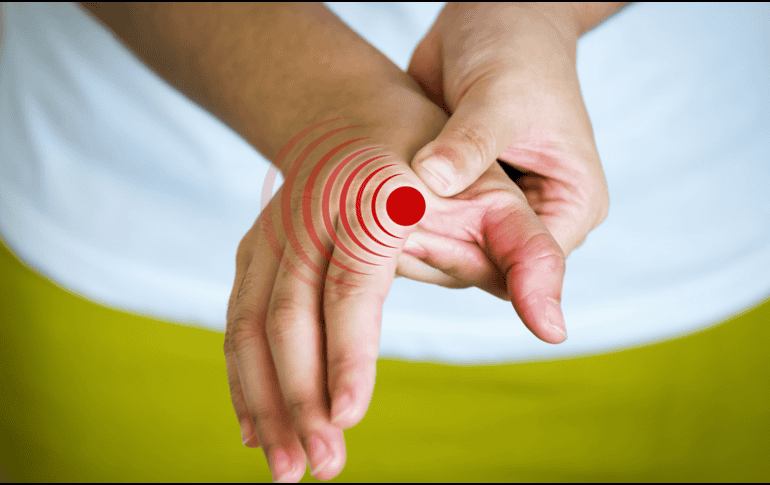 La principal causa en el desarrollo de tumores son síndromes hereditarios, la exposición laboral a algunas sustancias químicas en la fabricación de plásticos, a herbicidas o a la radiación. ESPECIAL / CANVA