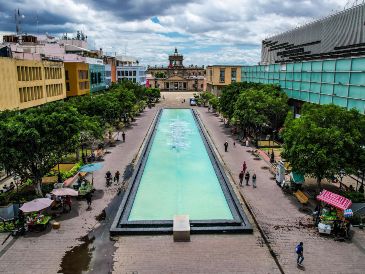 Contemplan la rehabilitación de la Plaza Liberación, Plaza Fundadores y la Fuente Cabañas. EL INFORMADOR/A.NAVARRO
