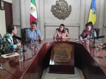 El Instituto de Formación para el Trabajo del Estado de Jalisco (IDEFT), bajo la dirección de Salvador Cosío Gaona, continúa afianzando colaboraciones con ayuntamientos y sistemas DIF municipales. CORTESÍA