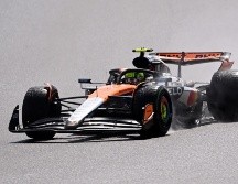 La gloria quedó en casa. Lando Norris, impecable de principio a fin, aprovechó los errores ajenos. EFE/P. Powell