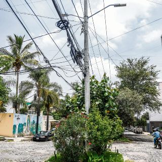 Municipios ignoran norma para enterrar cableado