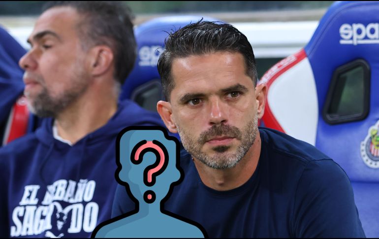 Después de su abrupta salida del Guadalajara, varios de los jugadores decidieron no intercambiar abrazos o palabras de aliento con Fernando Gago previo al encuentro. IMAGO7 / ARCHIVO