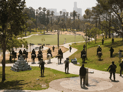 Hasta el momento se desconoce si hubo detenidos tras la operación.  AP/ Damian Dovarganes