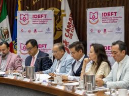 El titular del organismo, Salvador Cosío Gaona, encabezó la presentación realizada en la sala de Consejo de la Cámara Nacional de Comercio de Guadalajara y Zapopan (CANACO), ante representantes de los gobiernos federal y estatal. CORTESÍA