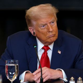 Trump retira fondos federales para migrantes en programas educativos