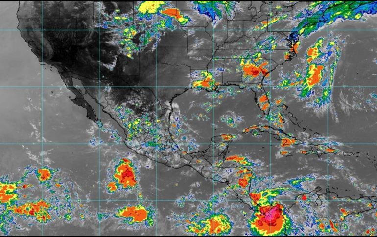 Aunque no se ha dado la hora exacta de esta nueva onda tropical, se prevé que será en cualquier momento de este jueves. ESPECIAL / SMN