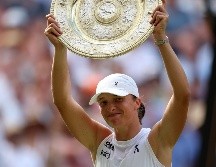 Iga Swiatek ganó su primer título de Wimbledon hoy sábado 12 de julio. EFE / A. Vaughan