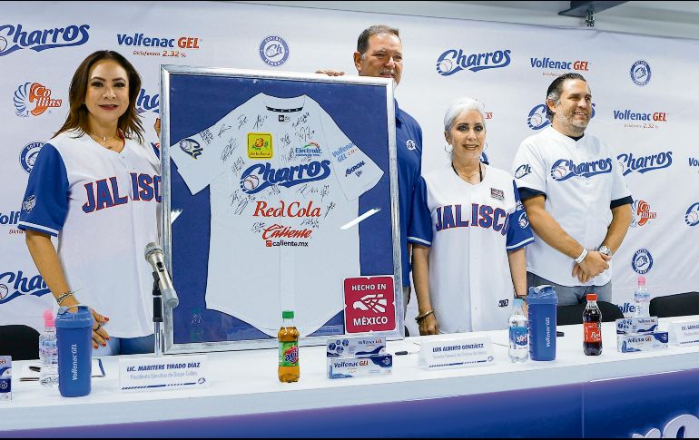 El Estadio Panamericano, casa de los Charros de Jalisco, fue el escenario ideal para firmar la alianza con Grupo Collins. CORTESÍA/ Charros de Jalisco