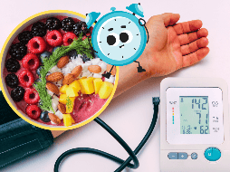 ¿Sabías que saltarse el desayuno aumenta el cortisol y eleva la presión arterial? ESPECIAL / Canva