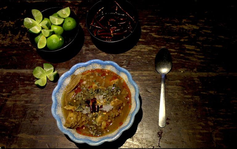 Si bien el caldo puede parecer atractivo, la carne en ocasiones no resulta muy apetecible para las personas, principalmente por su textura. EL INFORMADOR / ARCHIVO