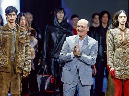 Bordados y pieles finas, sello característico del diseñador Federico Báez Lugo, brillan en sacos. EL INFORMADOR/ H. Figueroa