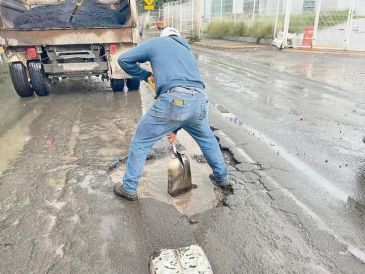 La avenida Adolf  B. Horn ha sido una de las más castigadas por la lluvia en esta temporada. ESPECIAL