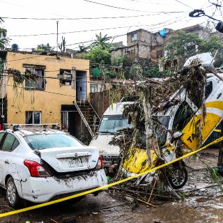 "Se nos metió el agua hasta arriba": relatan inundación en Zapopan
