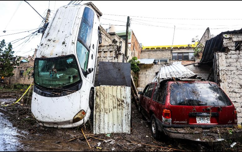 Las fuertes lluvias registradas ayer en el AMG afectaron, sobre todo, algunas colonias localizadas en el municipio de Zapopan, entre estas, La Martinica. EL INFORMADOR / A. Navarro