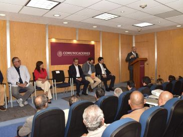 La SICT ha fortalecido su capacidad de respuesta inmediata para la conservación de carreteras y caminos, además de retomar trabajos realizados por administración directa y reactivar el uso de trenes de pavimentación como herramienta clave. CORTESÍA