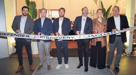 Hugo Cuadros, Guzmán, Beckmann, Raúl Peñafiel, Montserrat Martínez y Mauricio Nicolau. GENTE BIEN JALISCO / A. Martínez