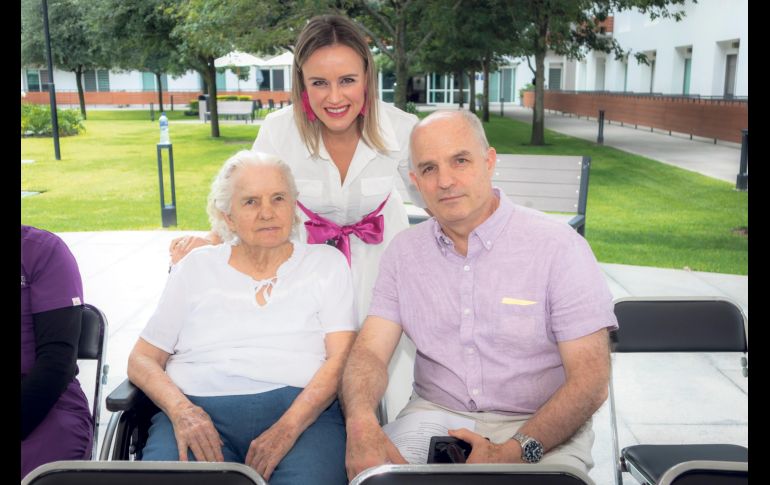 Monique Marseille, Alejandra Ruiloba y Santiago González Luna. GENTE BIEN JALISCO / A. Rodríguez
