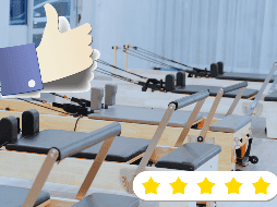 Esta disciplina fue creada a principios del siglo XX por Joseph Hubertus Pilates, quien combinó conocimientos de gimnasia, yoga, fisioterapia y artes marciales. ESPECIAL / Canva