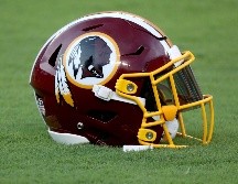 El equipo de Washington comenzó en Boston como los Redskins en 1933, antes de mudarse a la capital de la nación cuatro años después. AFP / ARCHIVO