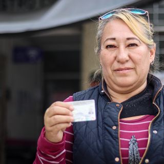 Avanza plan para actualizar la INE; partidos advierten riesgos por CURP biométrica