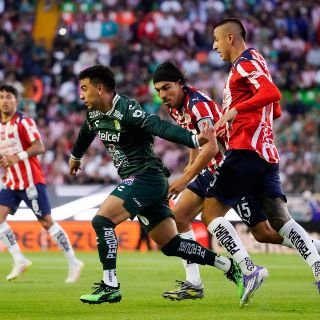 Comisión de Árbitros admitió error que perjudicó a Chivas frente a León