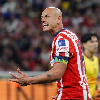 Piden sanción contra Chicharito Hernández por comentarios machistas