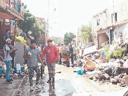 En La Martinica, el Ayuntamiento notificó sobre el riesgo de vivir en zona prohibida y cerca del Arroyo Hondo, pero no hicieron caso. Perdieron todo tras una fuerte tormenta. Así viven ocho mil familias en la metrópoli, asentadas en sitios peligrosos durante el temporal. CORTESÍA/ Gobierno de Zapopan