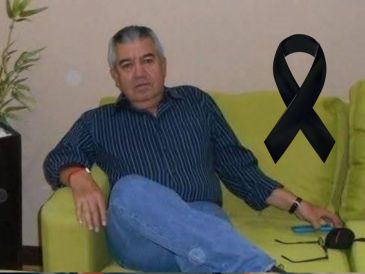 De acuerdo con versiones preliminares, la agresora no había asistido a clases ese día. Sin embargo, se presentó al final de la jornada escolar y, dentro del aula, se abalanzó contra el docente para llevar a cabo el ataque. ESPECIAL