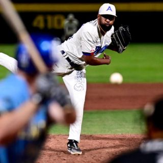 Charros toma ventaja en la serie contra Acereros en Monclova