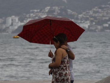 Se espera caída de chubascos tormentosos —gotas de 4.7 mm— en hasta un 90% de la región de Puerto Vallarta. EFE / ARCHIVO