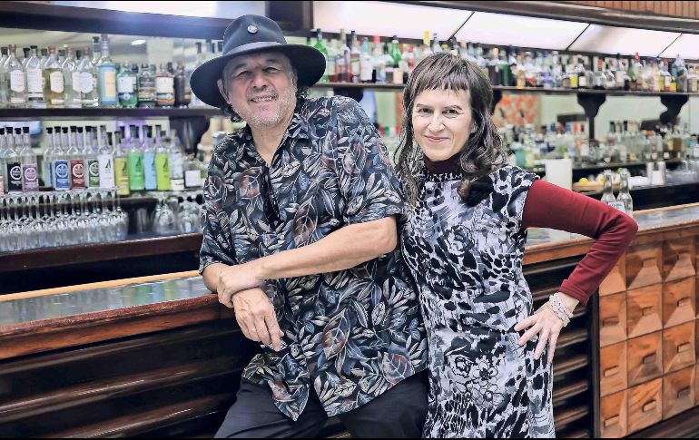 El escritor Guillermo Fadanelli y la creadora de videodanza Yolanda M. Guadarrama han creado un catálogo de 45 títulos. SUN/F. Rojas