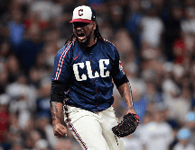 Emmanuel Clase, de 27 años, tiene una foja 5-3 con 24 salvamentos en 48 juegos este año. AP / ARCHIVO